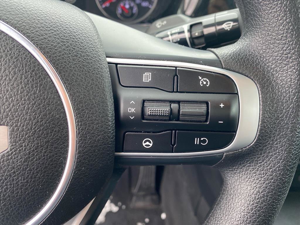 Used 2023 Kia K5 LXS image 12