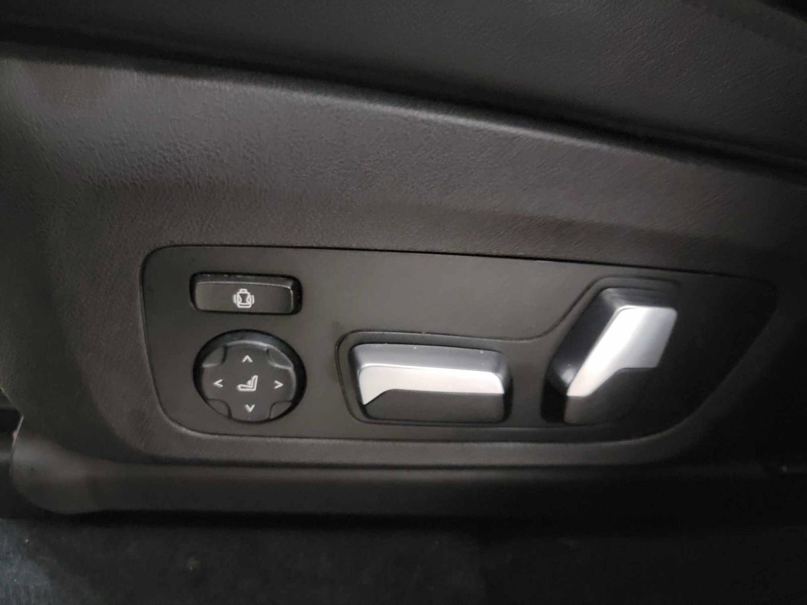 Used 2019 BMW X3 sDrive30i w/ Convenience Package image 37
