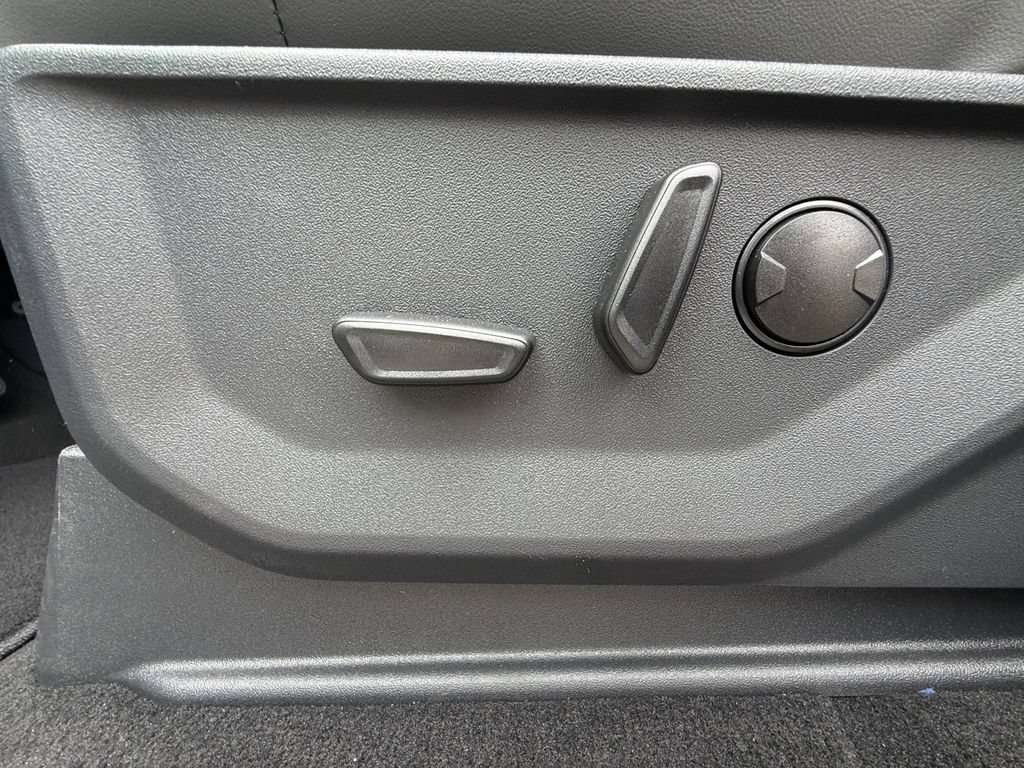 Used 2026 Ford Expedition Max Active AWD/4WD image 14