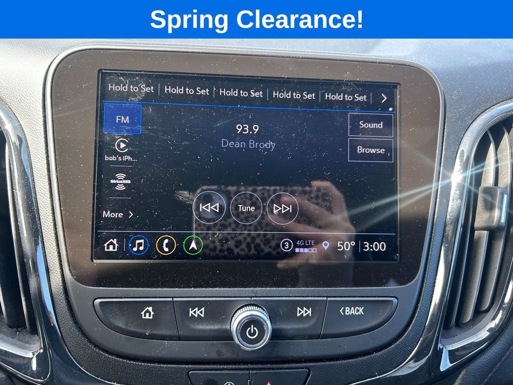 Used 2022 Chevrolet Equinox RS w/ RS Plus Package image 16