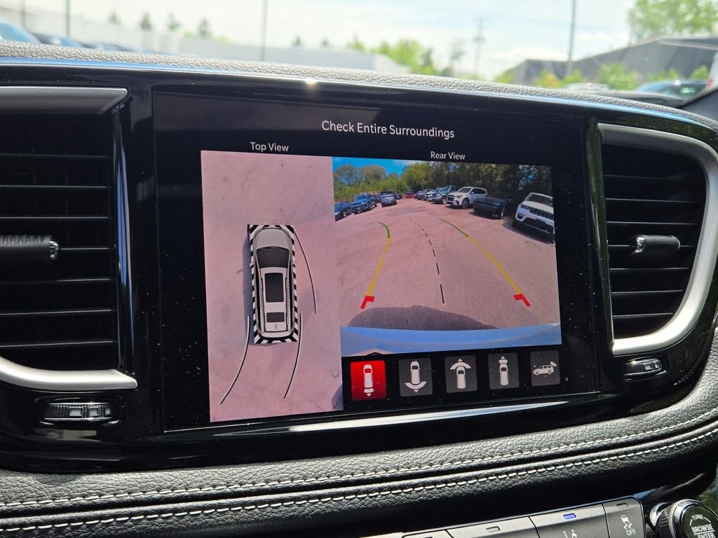 New 2027 Chrysler Pacifica Select FWD image 31