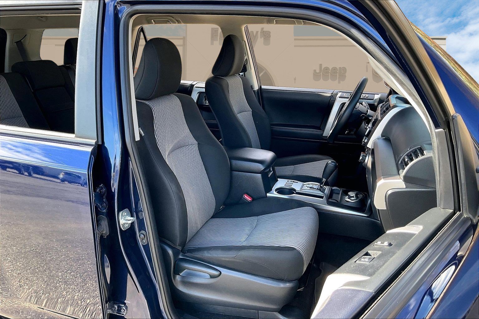 Used 2022 Toyota 4Runner SR5 image 7