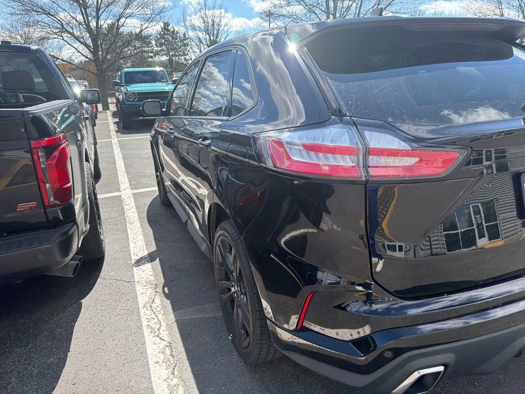 Certified 2021 Ford Edge ST w/ Equipment Group 401A image 7