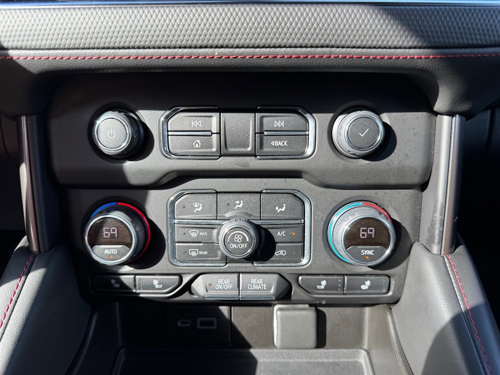 Used 2022 Chevrolet Tahoe RST w/ Luxury Package image 17