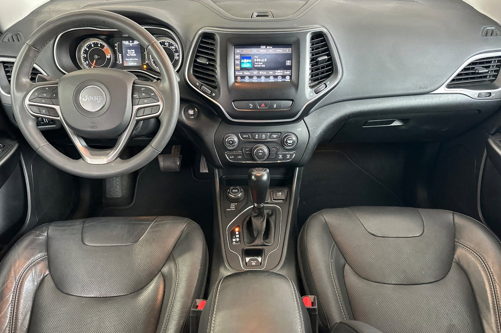 Used 2021 Jeep Cherokee Latitude Lux AWD/4WD image 13