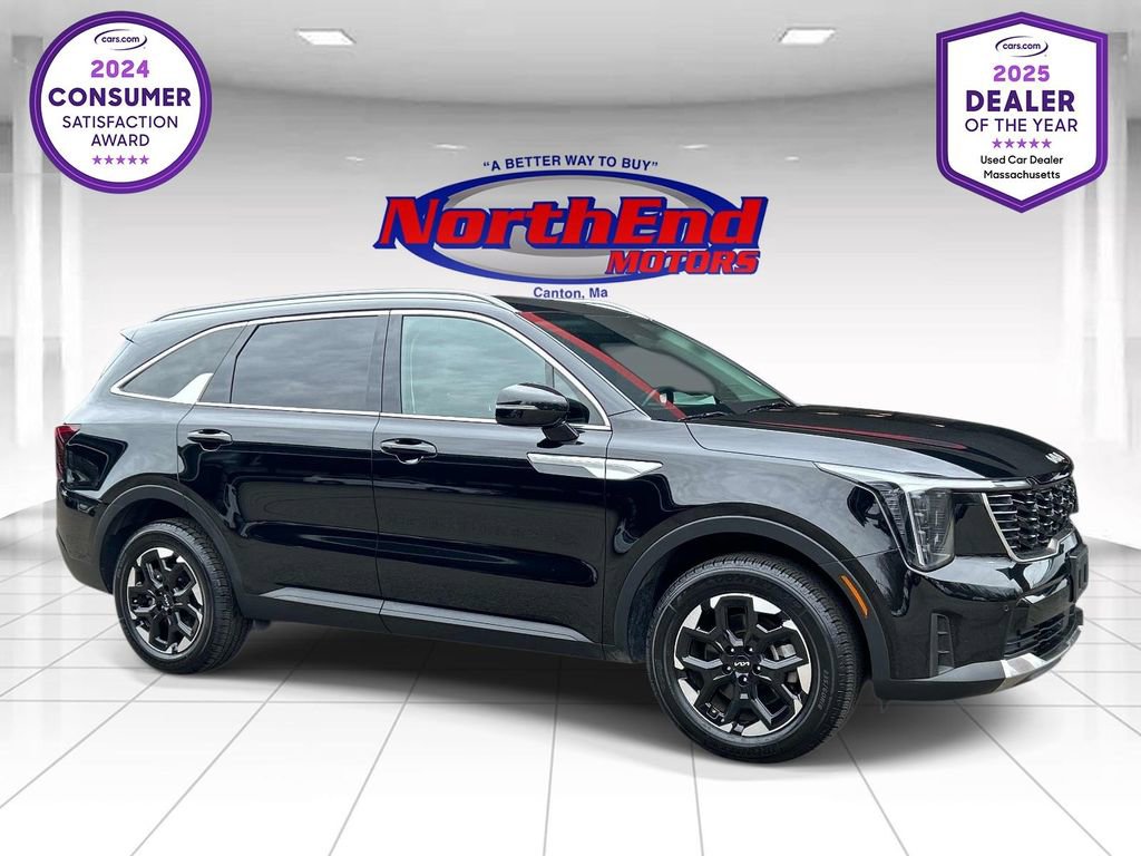 Used 2024 Kia Sorento S image 1