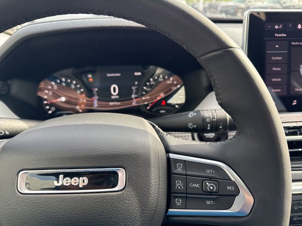 Used 2024 Jeep Compass Limited AWD/4WD image 26