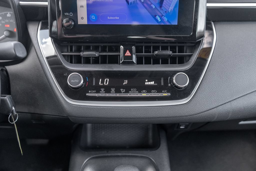 Used 2024 Toyota Corolla LE FWD image 27