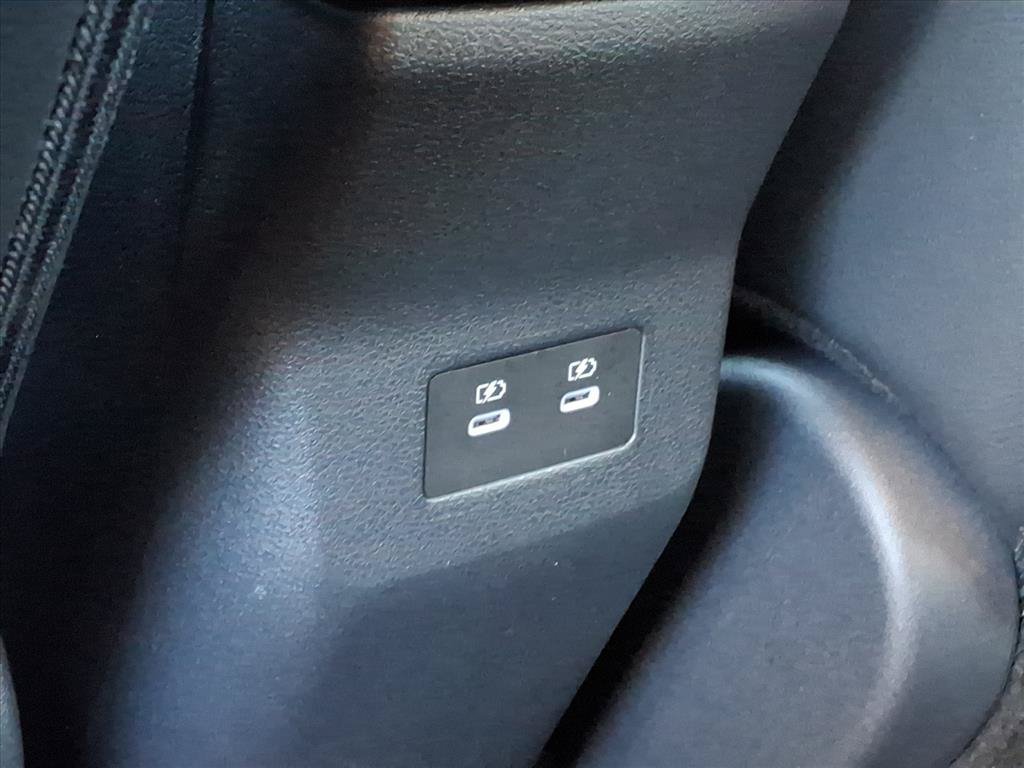 Certified 2025 Nissan Kicks SR w/ SR Premium Package AWD/4WD image 16