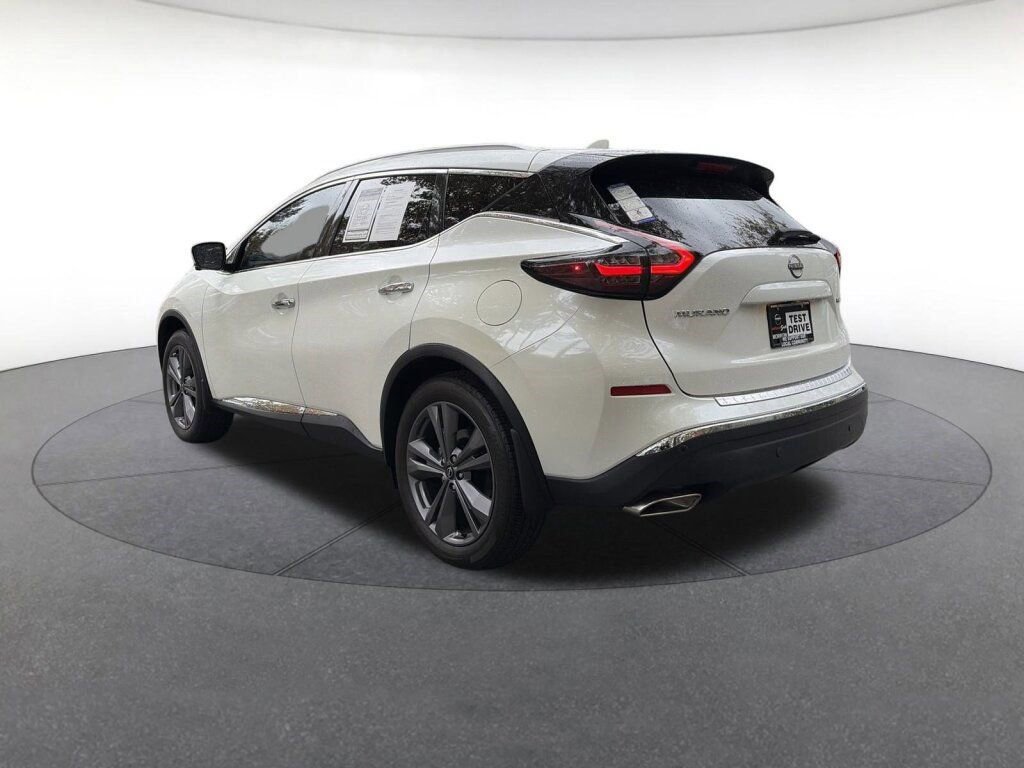 Certified 2024 Nissan Murano Platinum w/ Cargo Package image 3