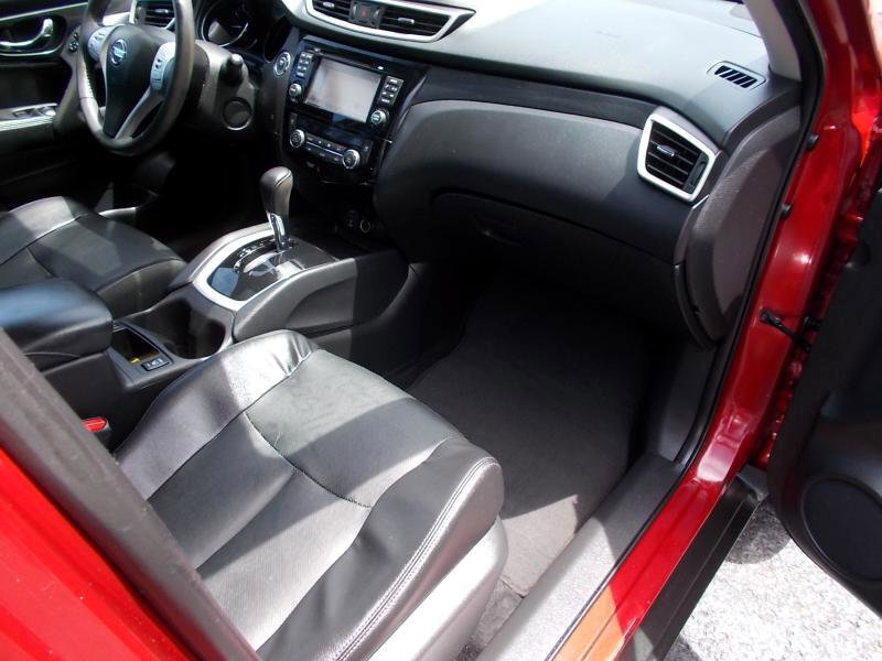 Used 2016 Nissan Rogue SL w/ SL Premium Package image 21