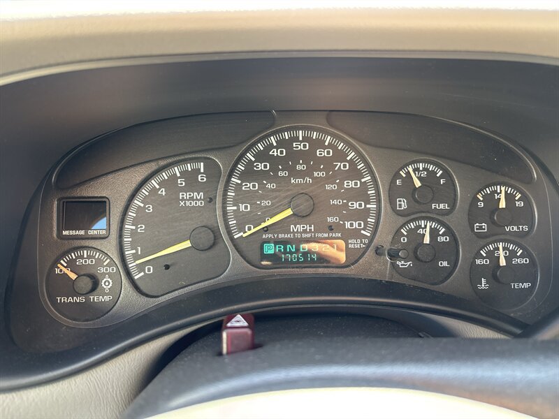 Used 2000 Chevrolet Silverado 2500 LS w/ Firm Ride Suspension Pkg AWD/4WD image 38