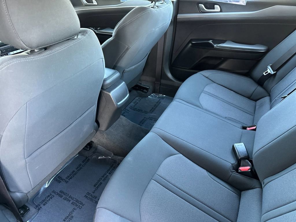 Used 2022 Kia K5 LX FWD image 11
