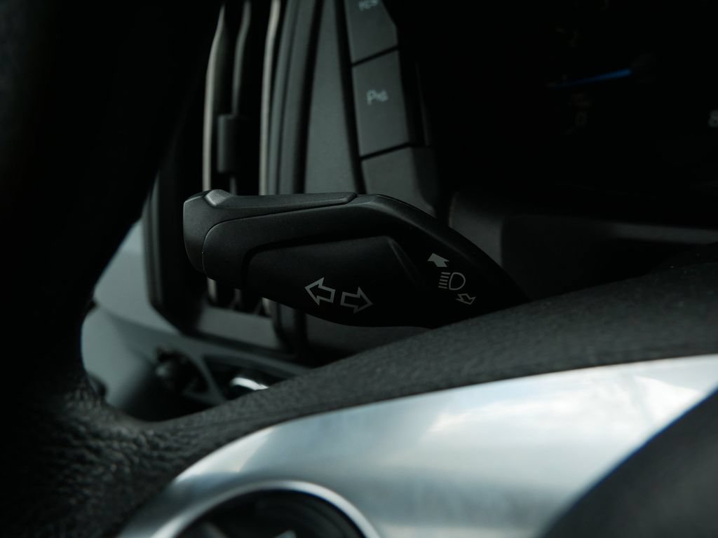 Certified 2019 Ford Transit 150 XL RWD image 17