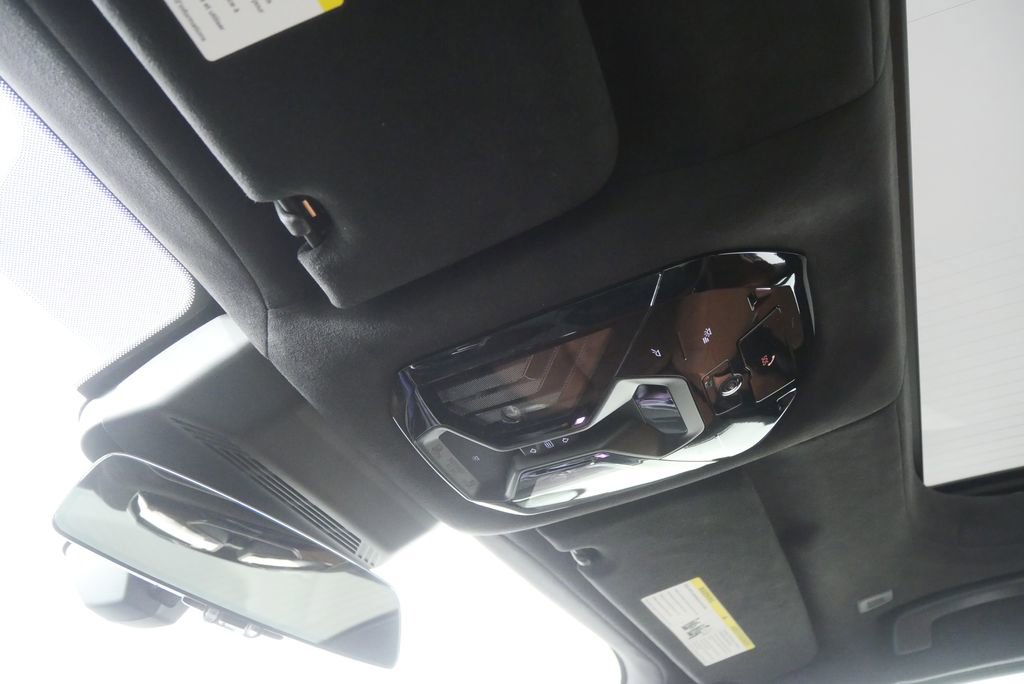 Certified 2025 BMW 740i image 25