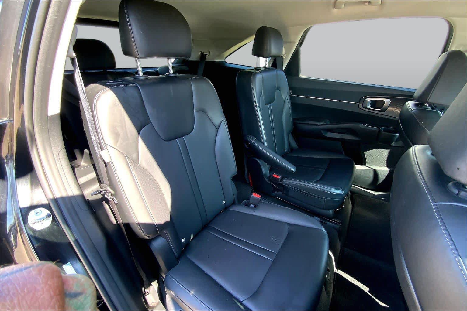 Used 2025 Kia Sorento EX FWD image 20