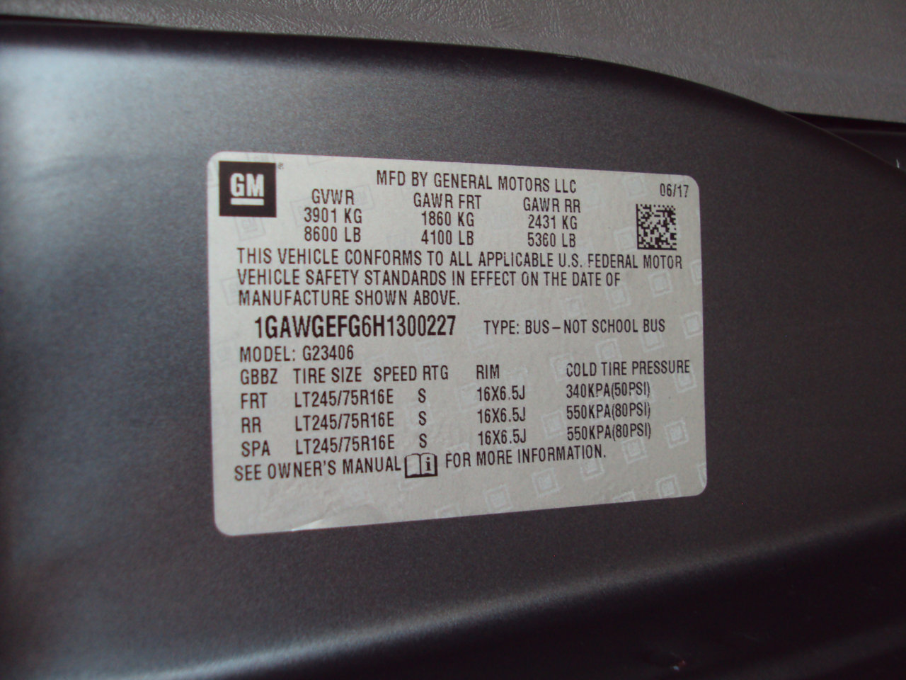 Used 2017 Chevrolet Express 2500 LS image 35