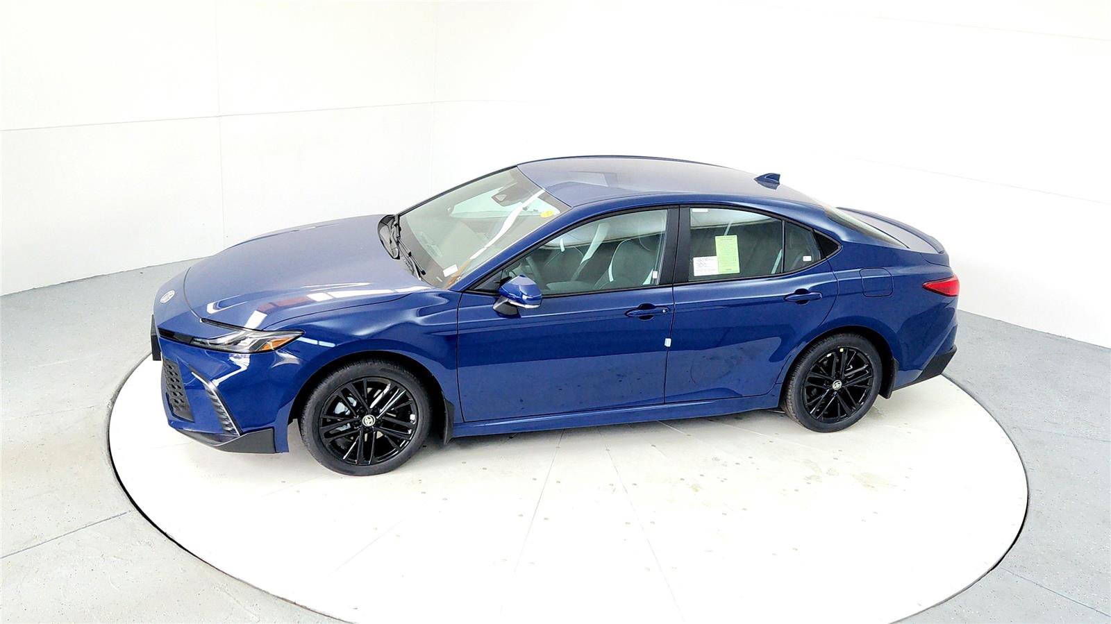 New 2026 Toyota Camry SE image 11