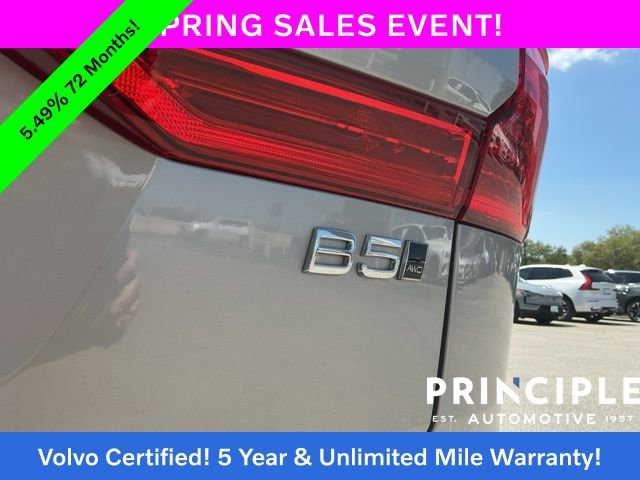 Certified 2025 Volvo XC60 B5 Core image 16