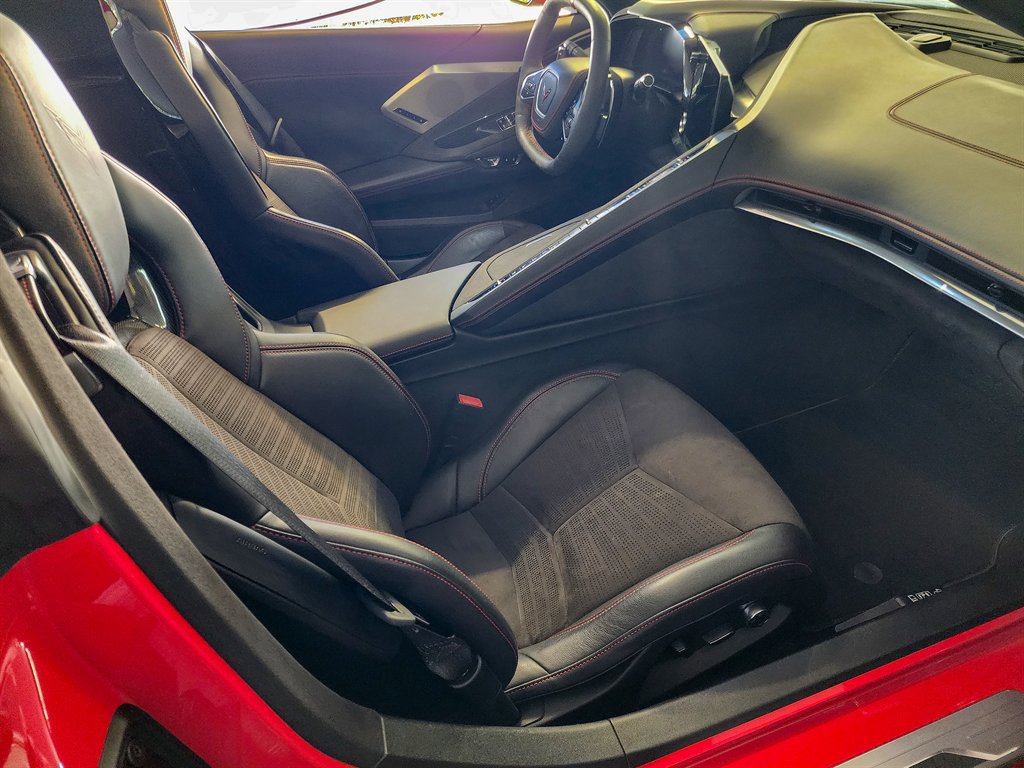 Used 2020 Chevrolet Corvette Stingray Premium Conv w/ 3LT Preferred Equipment Group image 25