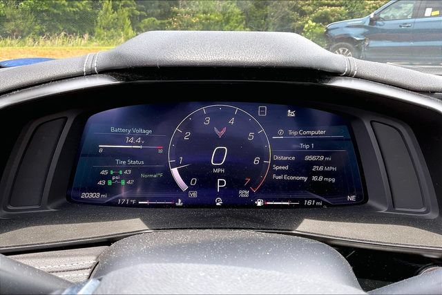 Used 2020 Chevrolet Corvette Stingray Preferred Cpe w/ 2LT Preferred Equipment Group RWD image 10
