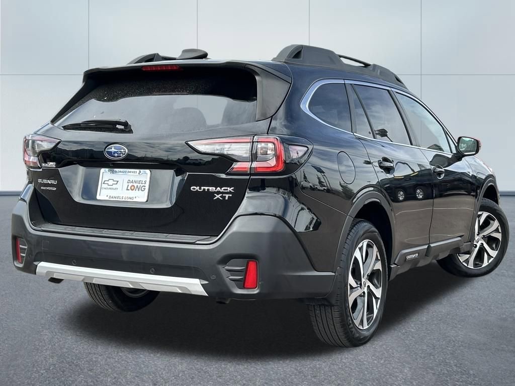 Used 2022 Subaru Outback Limited XT image 2