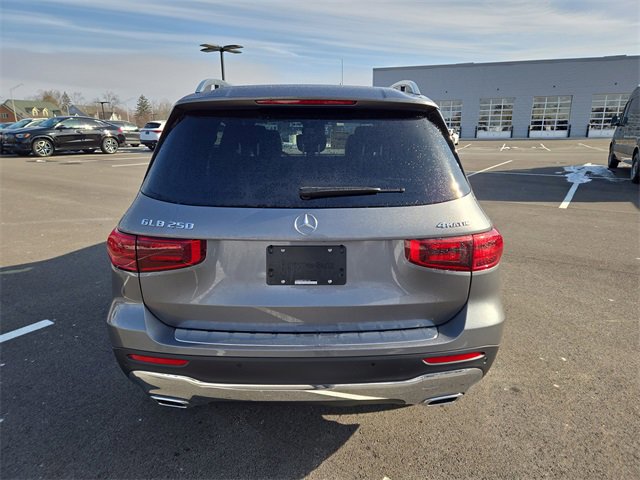 New 2026 Mercedes-Benz GLB 250 4MATIC image 4