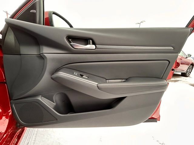 New 2025 Nissan Altima 2.5 SV w/ SV Special Edition Package image 32