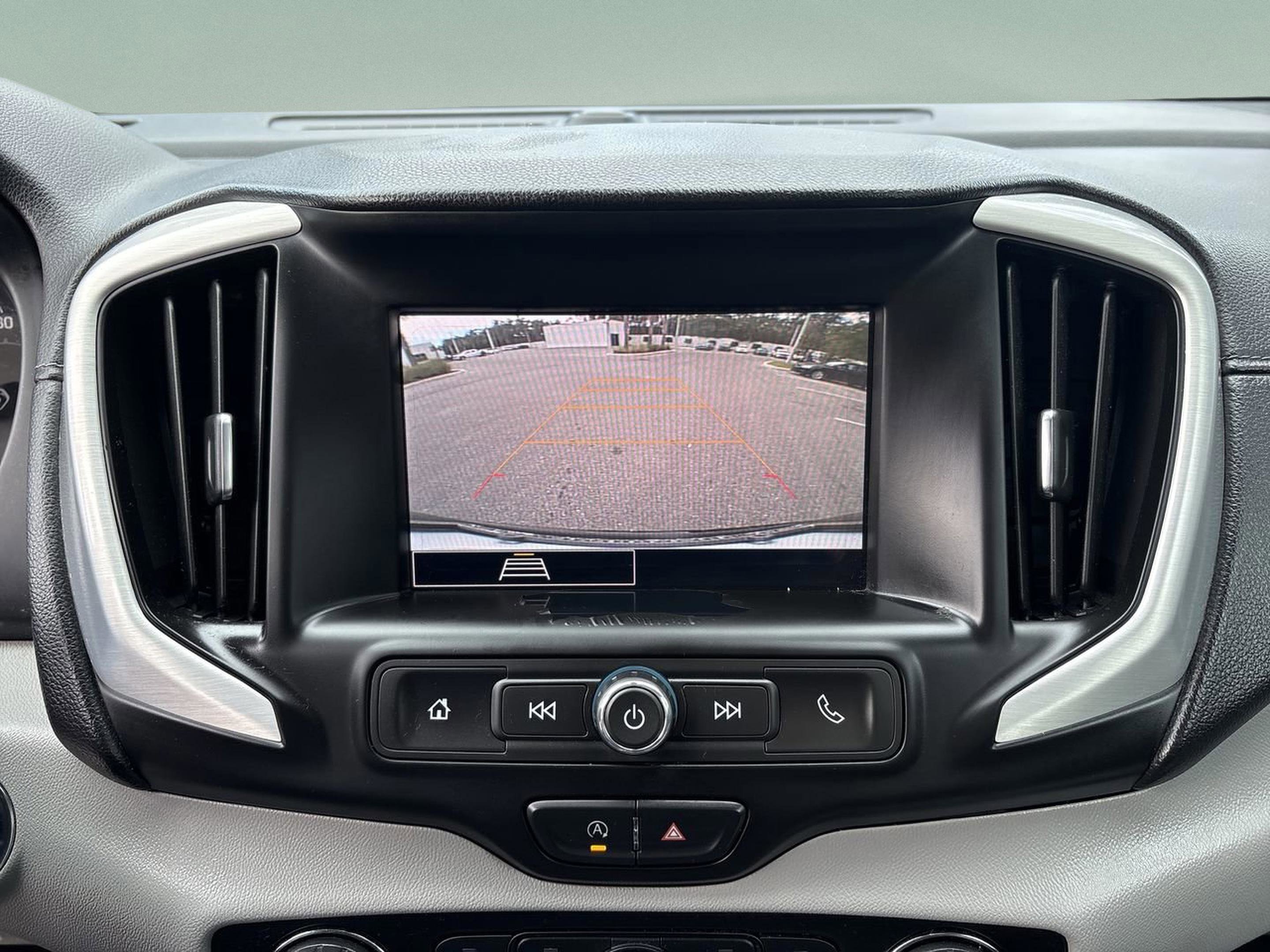 Used 2022 GMC Terrain SLE w/ Driver Convenience Package image 28