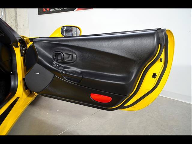 Used 2002 Chevrolet Corvette Convertible w/ Preferred Equipment Group2 RWD image 19