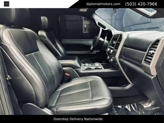 Used 2020 Ford Expedition XLT w/ Equipment Group 202A AWD/4WD image 20