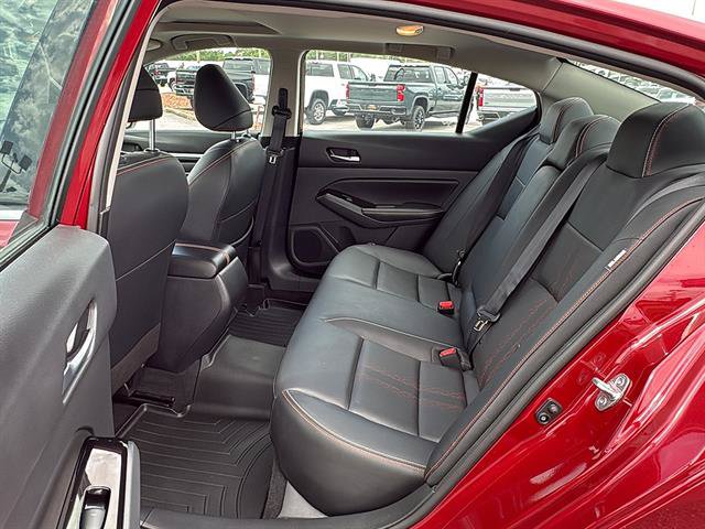Used 2023 Nissan Altima 2.5 SR w/ SR Premium Package FWD image 18
