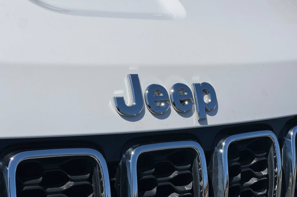 Used 2019 Jeep Grand Cherokee Limited w/ Luxury Group II AWD/4WD image 8