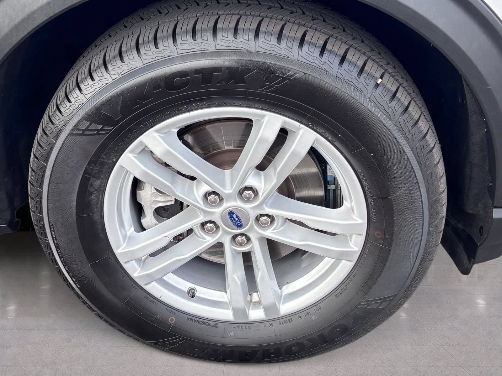Used 2023 Ford Explorer XLT AWD/4WD image 11