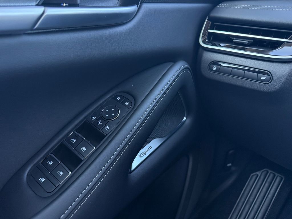 Certified 2026 INFINITI QX60 Luxe w/ Family Package image 24