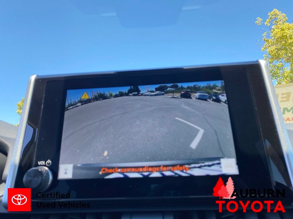 Certified 2025 Toyota RAV4 LE FWD image 38
