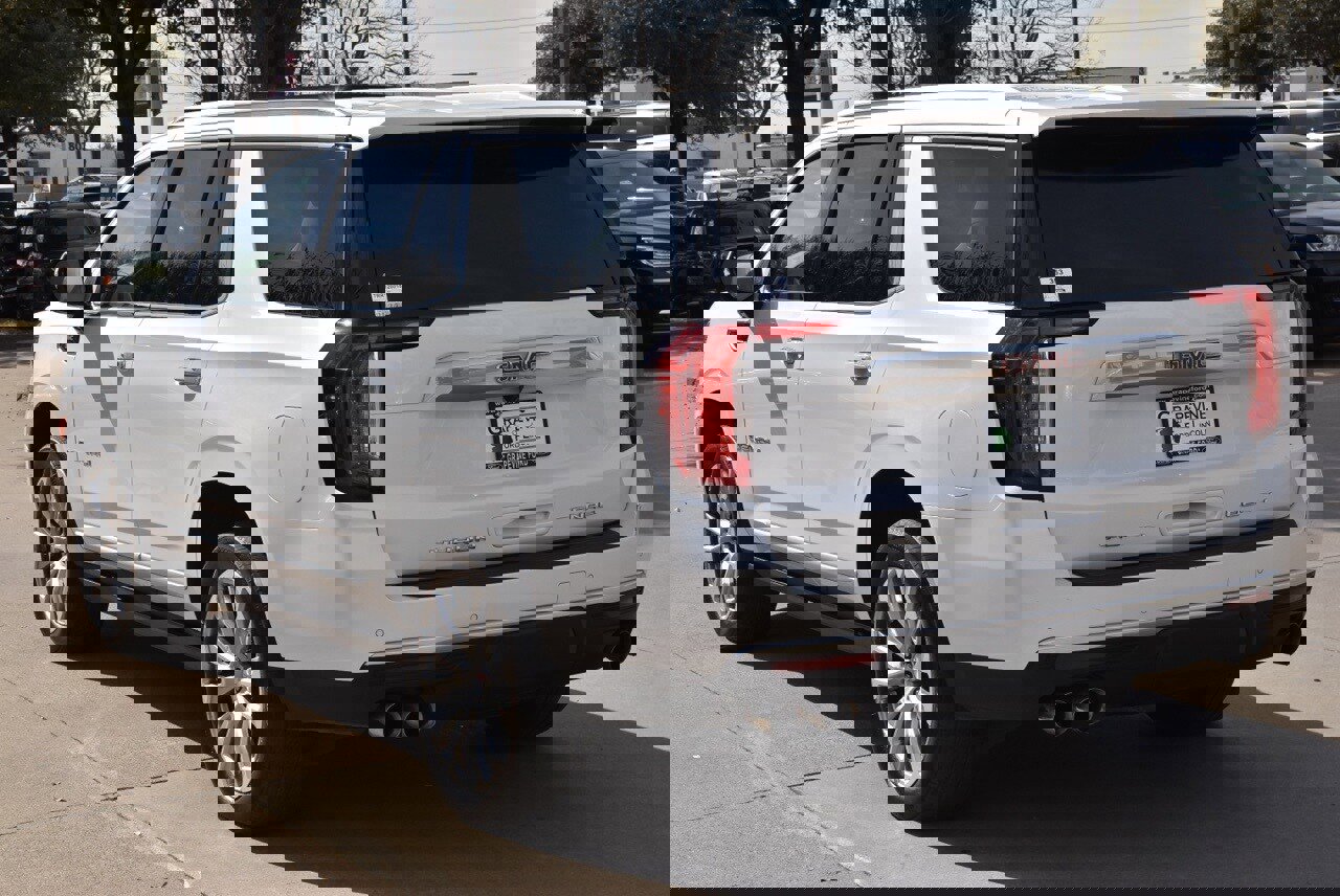 Used 2024 GMC Yukon Denali image 10