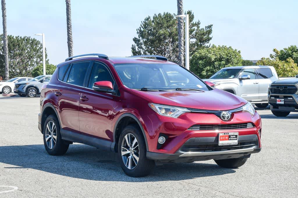 Used 2018 Toyota RAV4 XLE FWD image 3