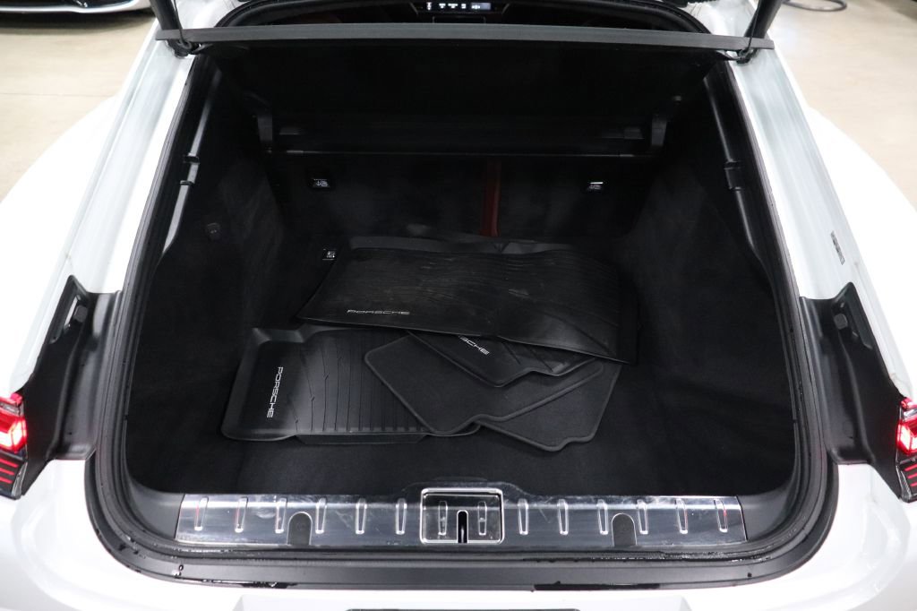 Used 2019 Porsche Panamera GTS image 18