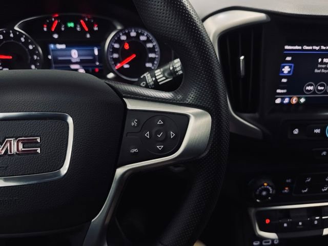 Used 2024 GMC Terrain SLE image 25