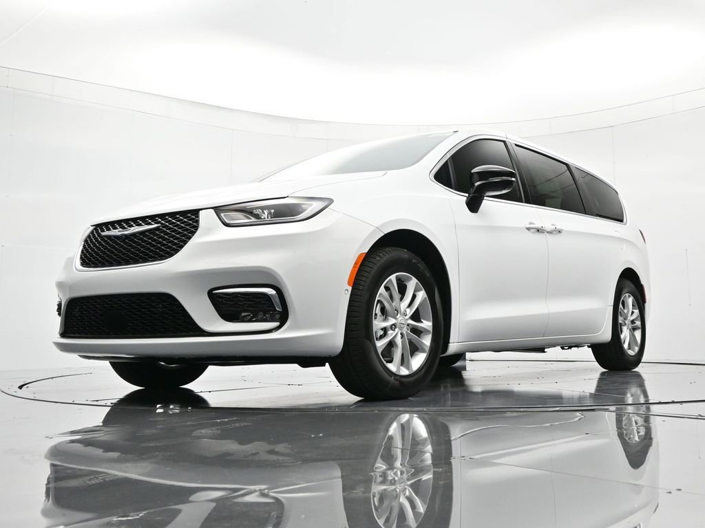 New 2026 Chrysler Pacifica Select image 35