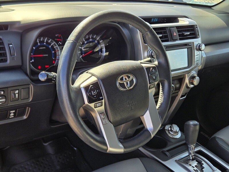 Used 2019 Toyota 4Runner SR5 Premium AWD/4WD image 18