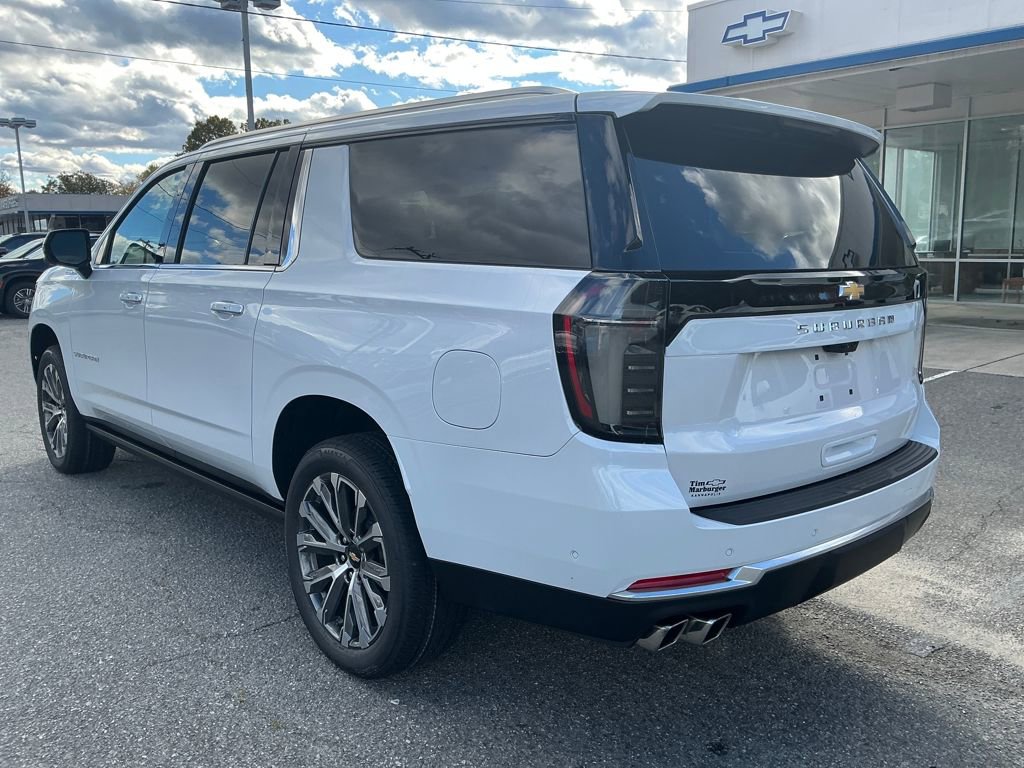 New 2026 Chevrolet Suburban High Country image 3