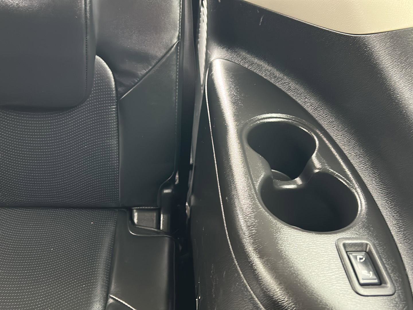 Used 2019 Nissan Armada Platinum w/ Interior Lighting Package image 35