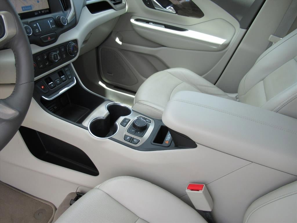 Used 2019 GMC Terrain Denali w/ Advanced Safety Package FWD image 15