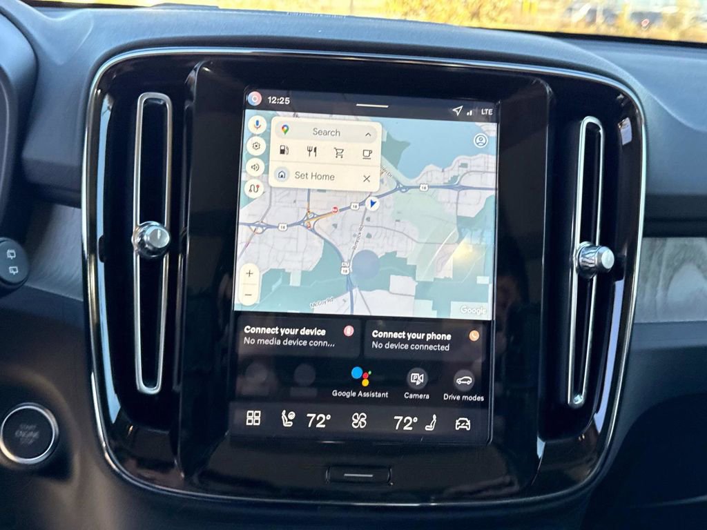 New 2026 Volvo XC40 B5 Ultra w/ Climate Package AWD/4WD image 22