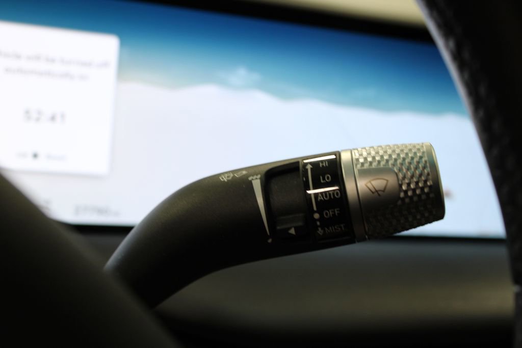 Used 2025 Genesis G80 2.5T image 37