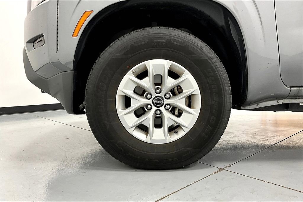Used 2024 Nissan Frontier SV AWD/4WD image 11