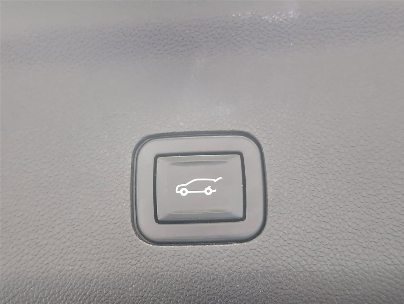 Used 2021 GMC Yukon SLT w/ SLT Luxury Plus Package image 10