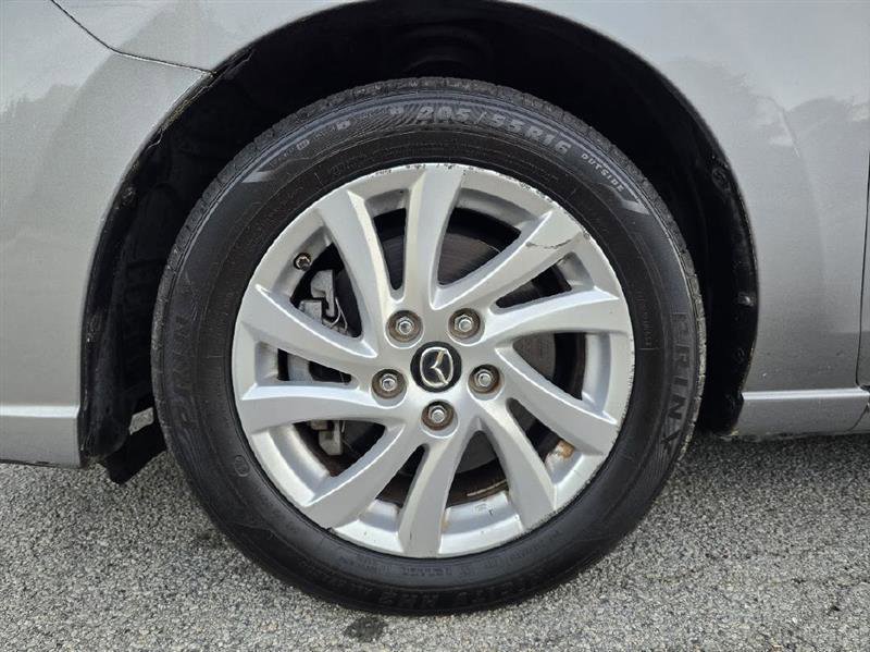 Used 2014 MAZDA MAZDA5 Sport FWD image 11